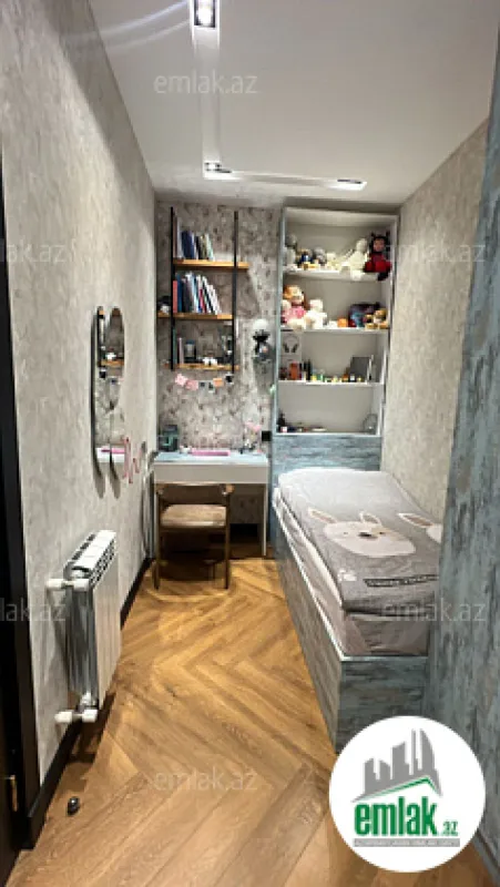 Satılır 3 otaqlı yeni tikili 75.5 m²