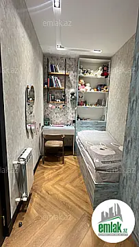 Satılır 3 otaqlı yeni tikili 75.5 m²