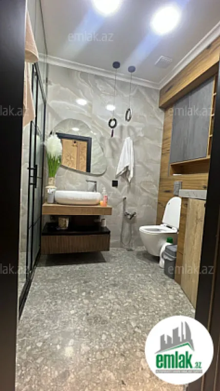 Satılır 3 otaqlı yeni tikili 75.5 m²