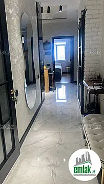 Satılır 3 otaqlı yeni tikili 75.5 m²