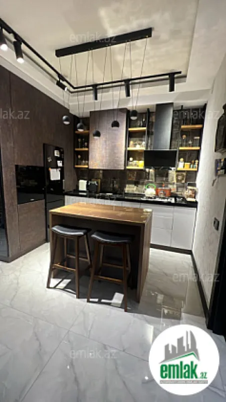 Satılır 3 otaqlı yeni tikili 75.5 m²