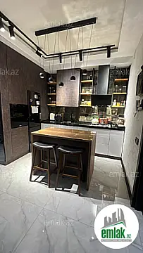Satılır 3 otaqlı yeni tikili 75.5 m²
