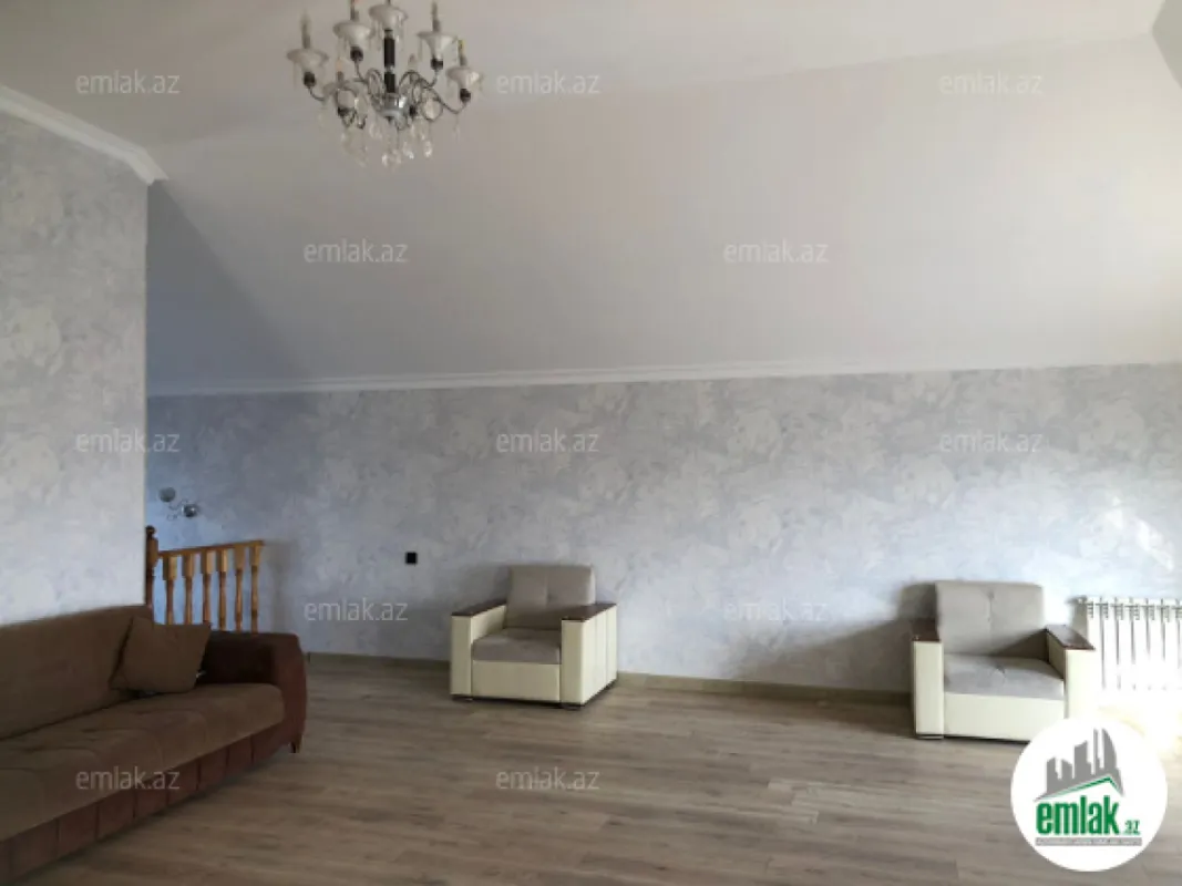 Satılır 6 otaqlı həyət evi 220 m²