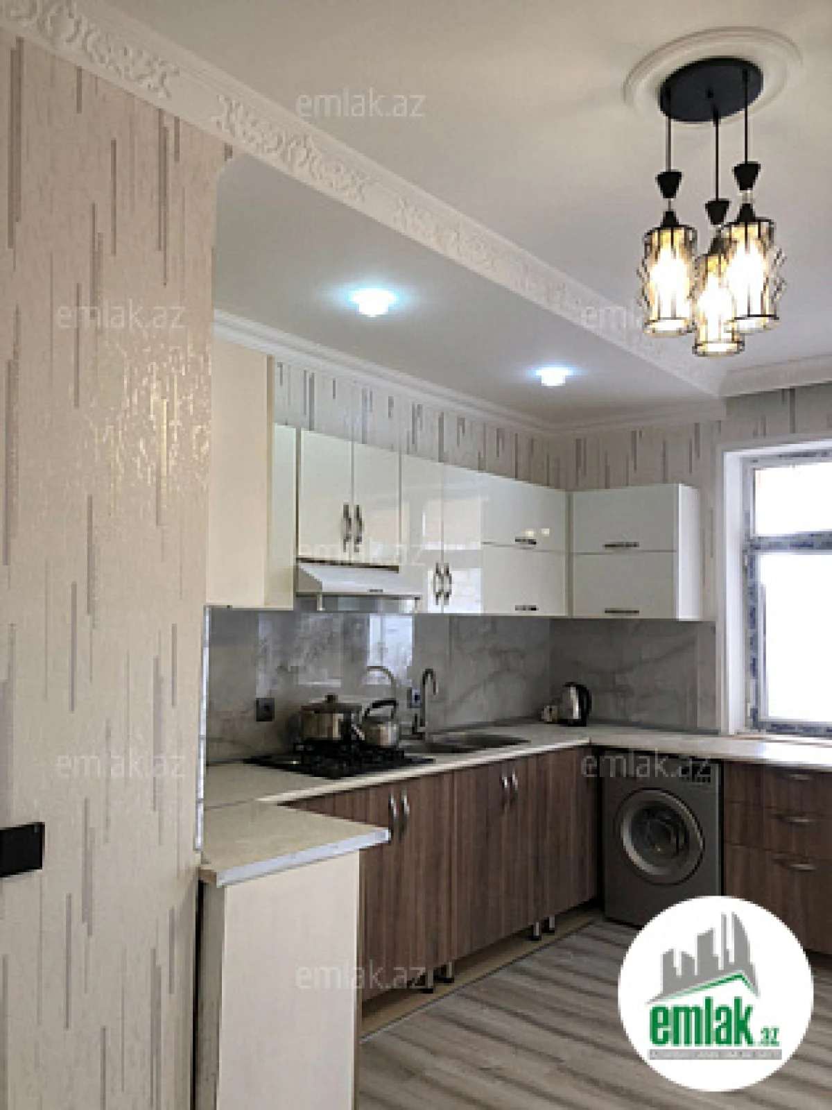 Satılır 6 otaqlı həyət evi 220 m²