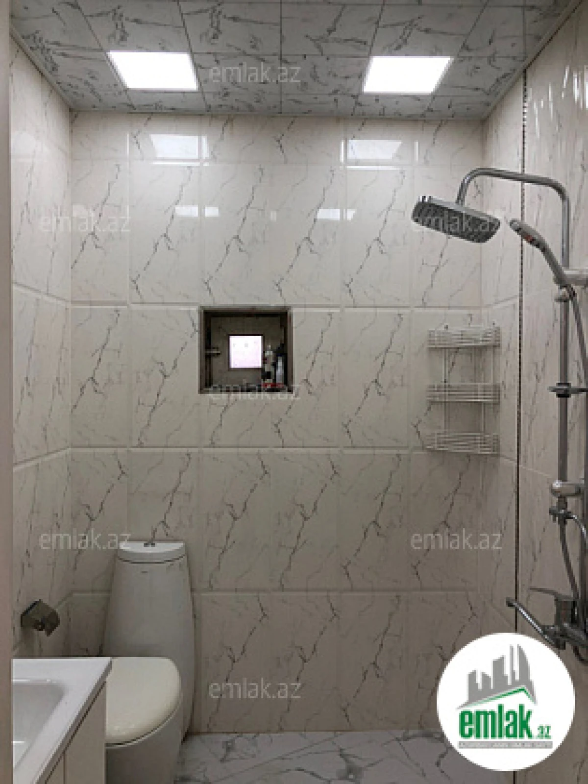 Satılır 6 otaqlı həyət evi 220 m²