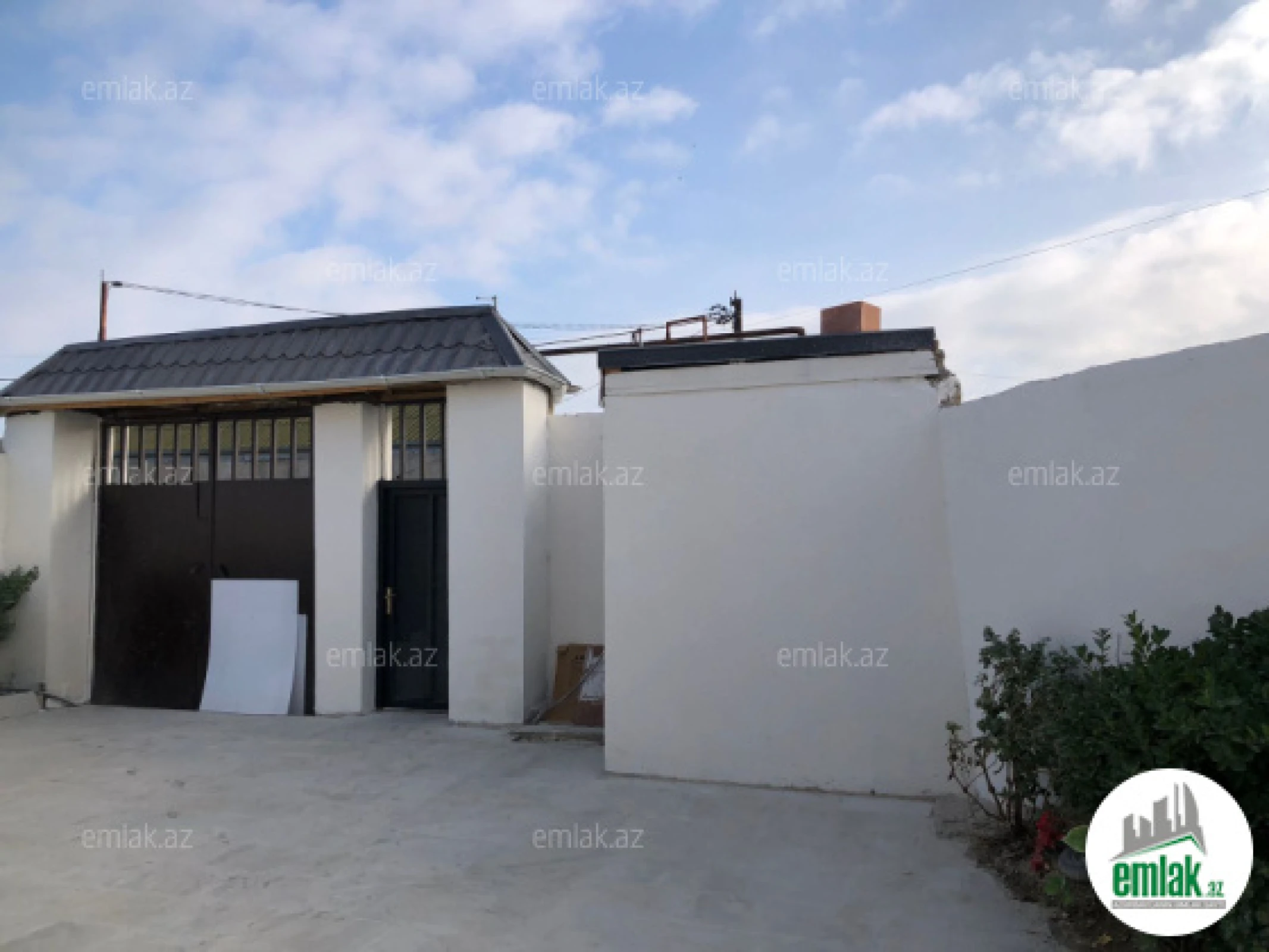 Satılır 6 otaqlı həyət evi 220 m²