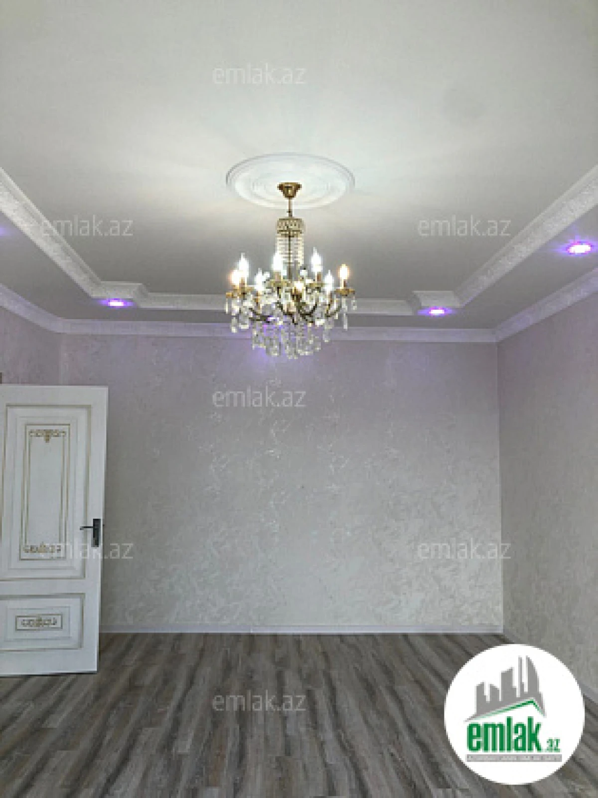 Satılır 6 otaqlı həyət evi 220 m²