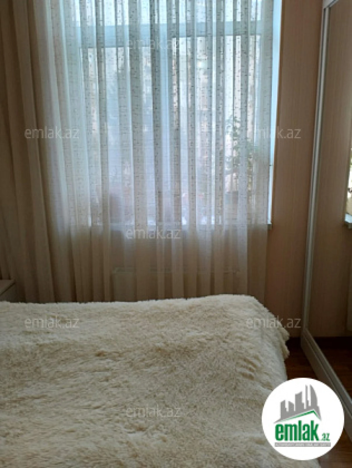 Satılır 2 otaqlı yeni tikili 75 m²