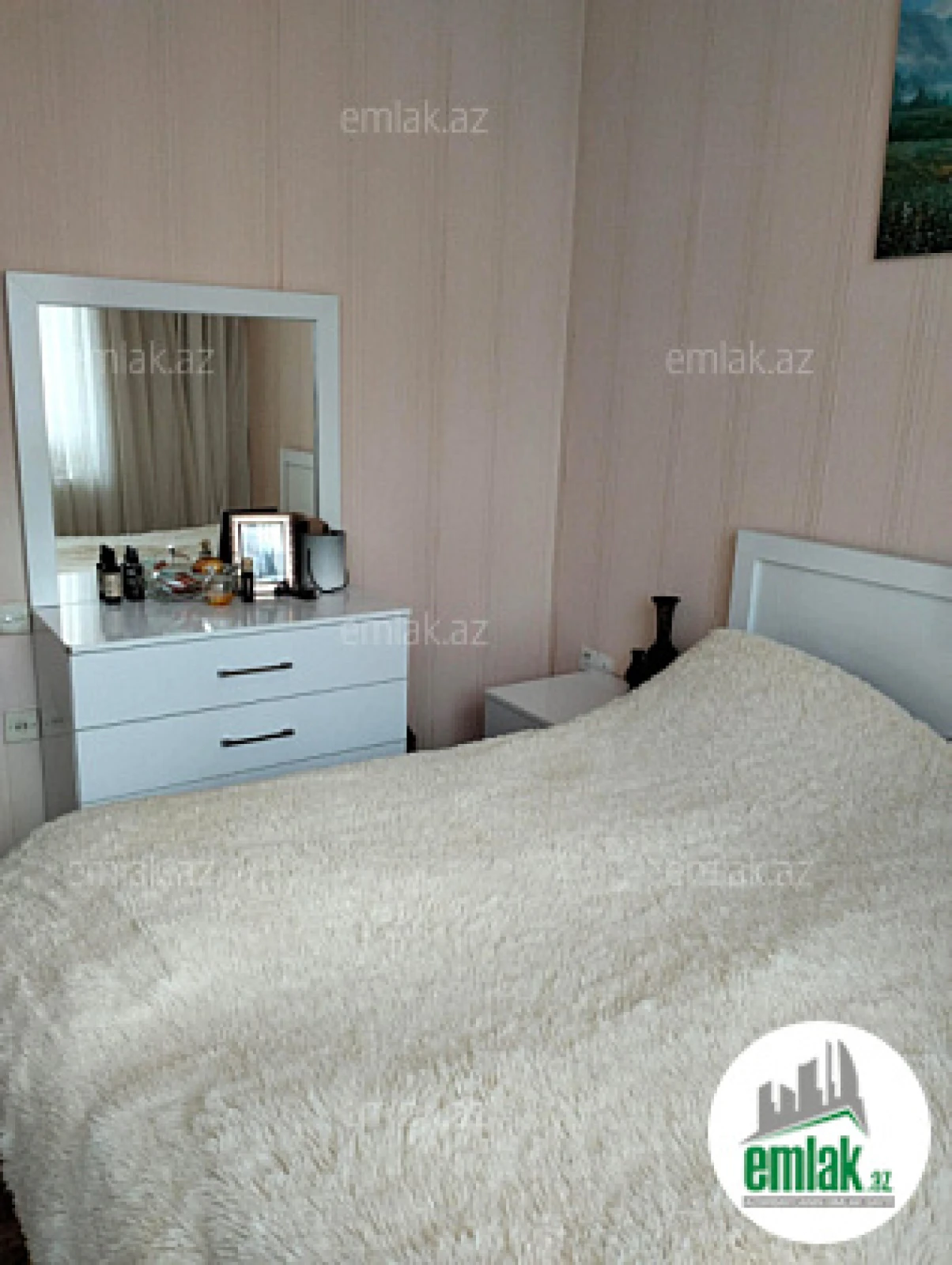 Satılır 2 otaqlı yeni tikili 75 m²