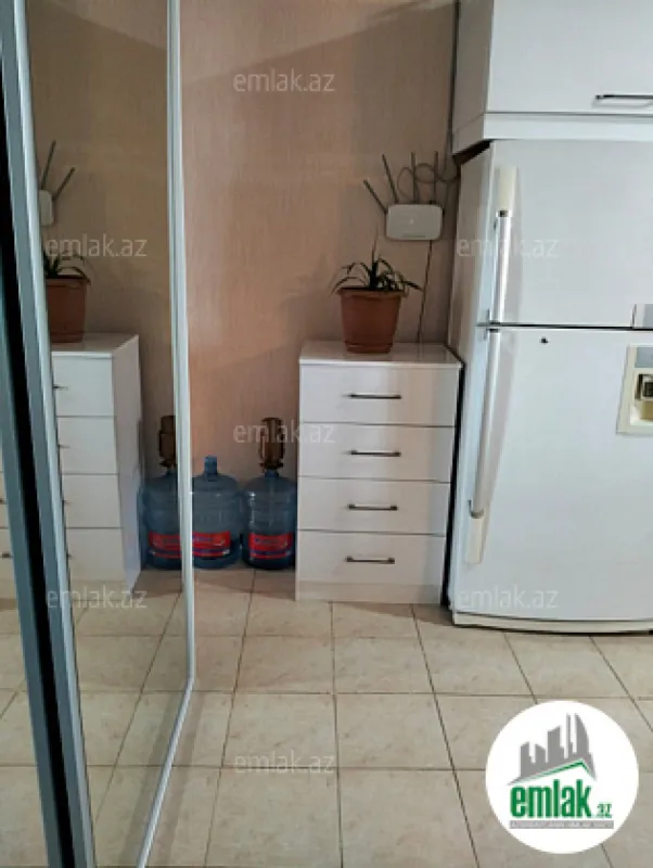 Satılır 2 otaqlı yeni tikili 75 m²