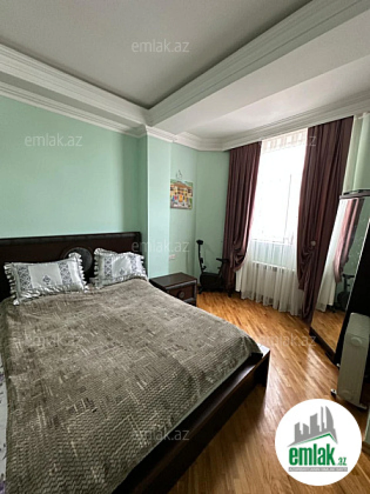 Satılır 3 otaqlı yeni tikili 77 m²