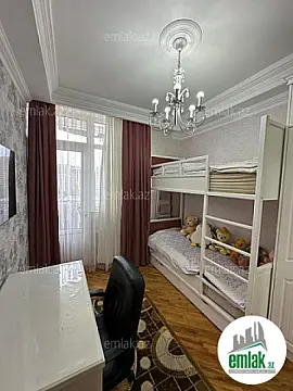 Satılır 3 otaqlı yeni tikili 77 m²