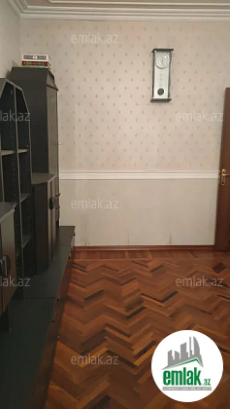 Satılır 3 otaqlı köhnə tikili 56 m²