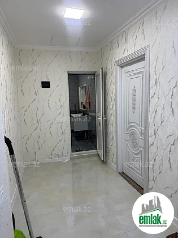 Satılır 4 otaqlı həyət evi 127 m²