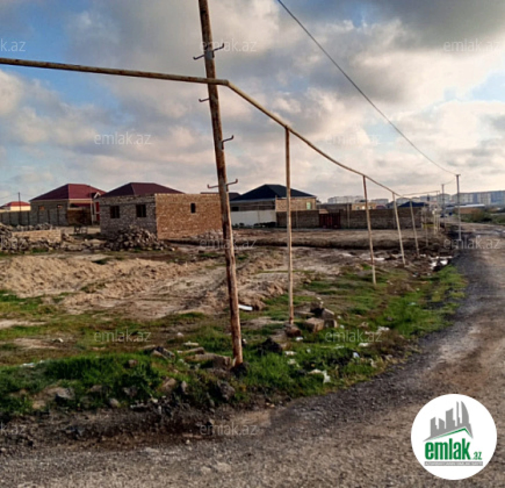 Satılır torpaq sahəsi 12 m²