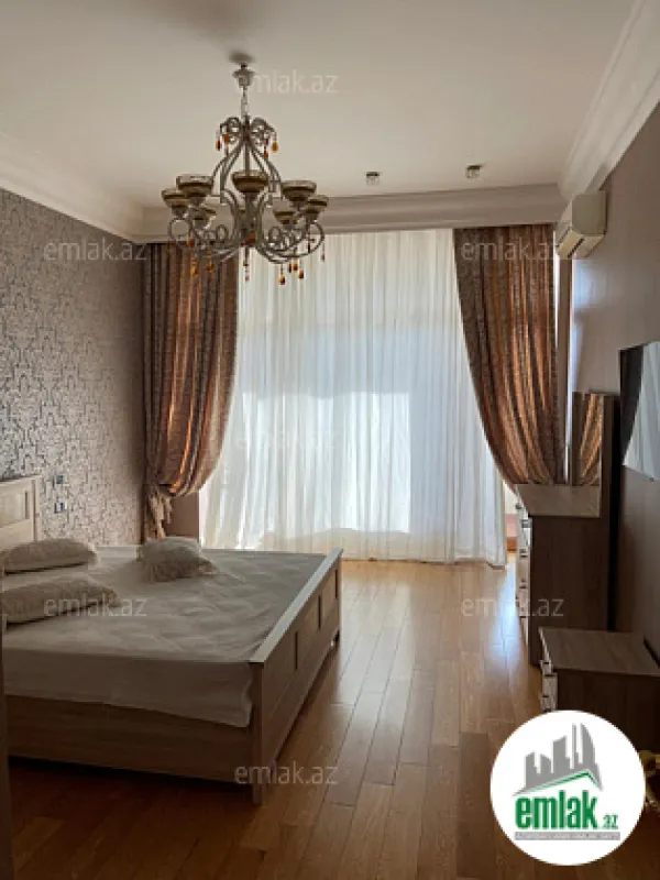 Satılır 4 otaqlı yeni tikili 244 m²