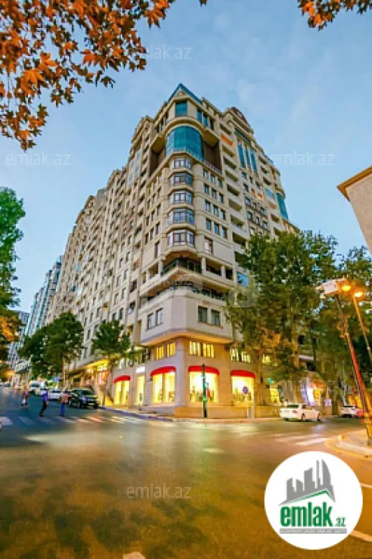 Satılır 4 otaqlı yeni tikili 244 m²