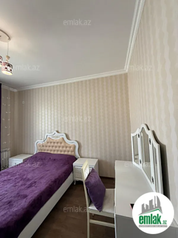Satılır 3 otaqlı yeni tikili 70 m²