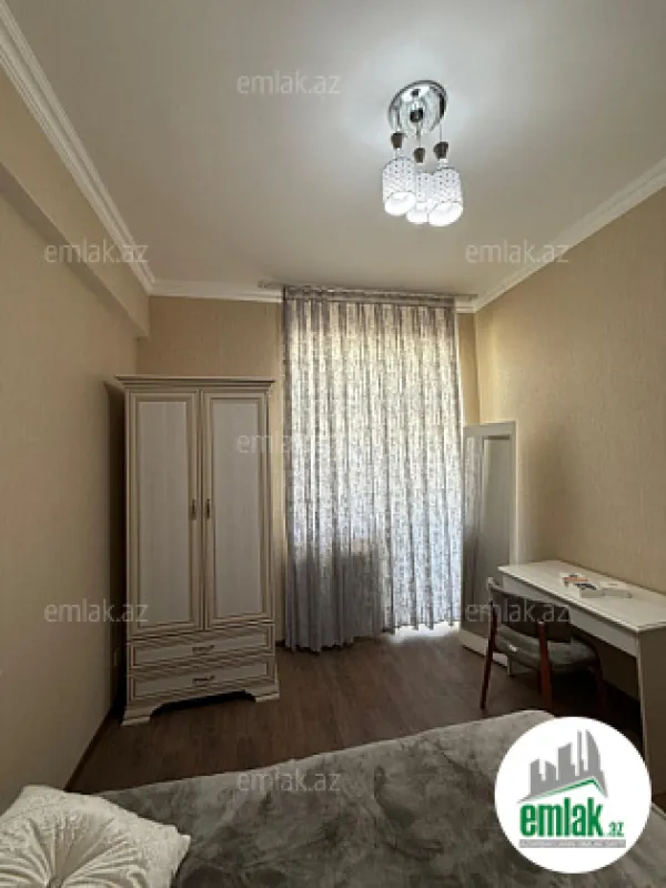 Satılır 3 otaqlı yeni tikili 70 m²