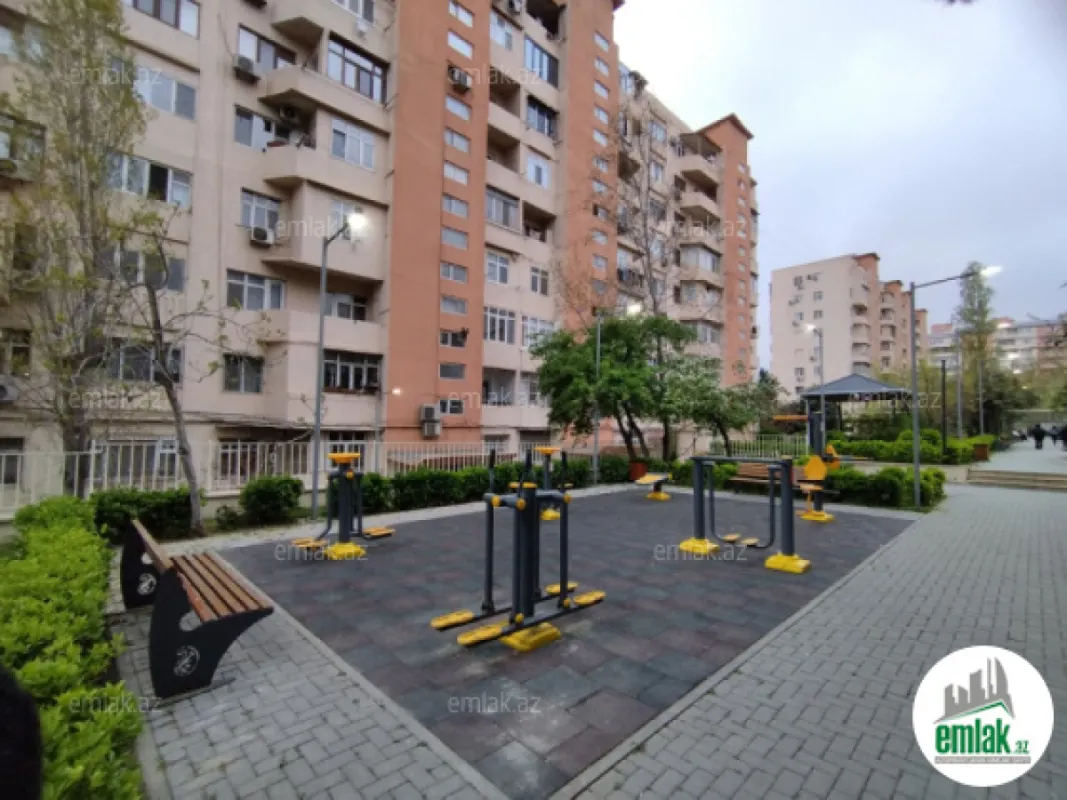 Satılır 1 otaqlı köhnə tikili 45 m²