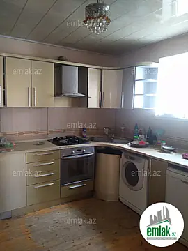 Satılır 4 otaqlı həyət evi 150 m²