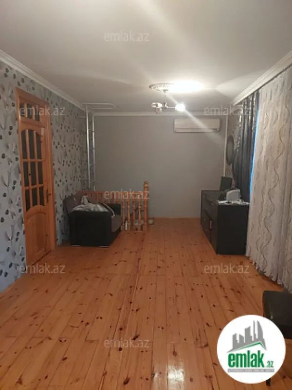 Satılır 4 otaqlı həyət evi 150 m²