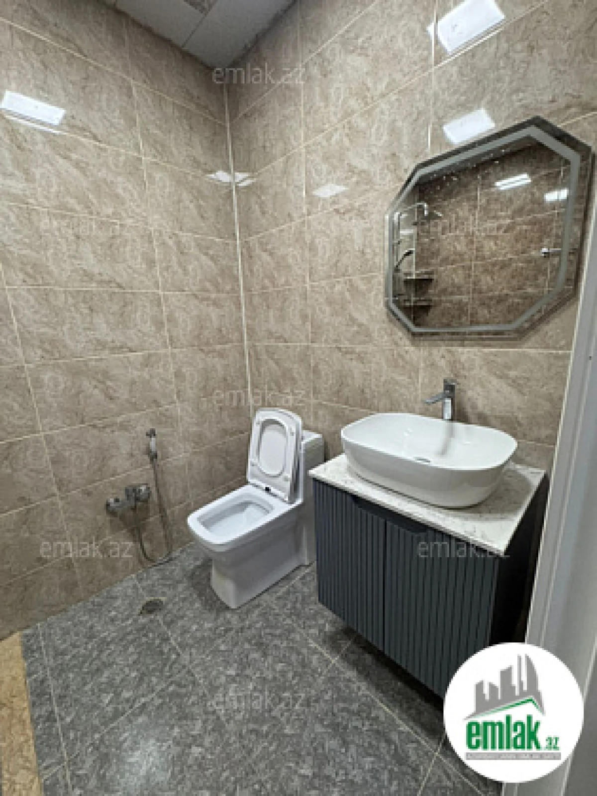 Satılır 2 otaqlı yeni tikili 59 m²