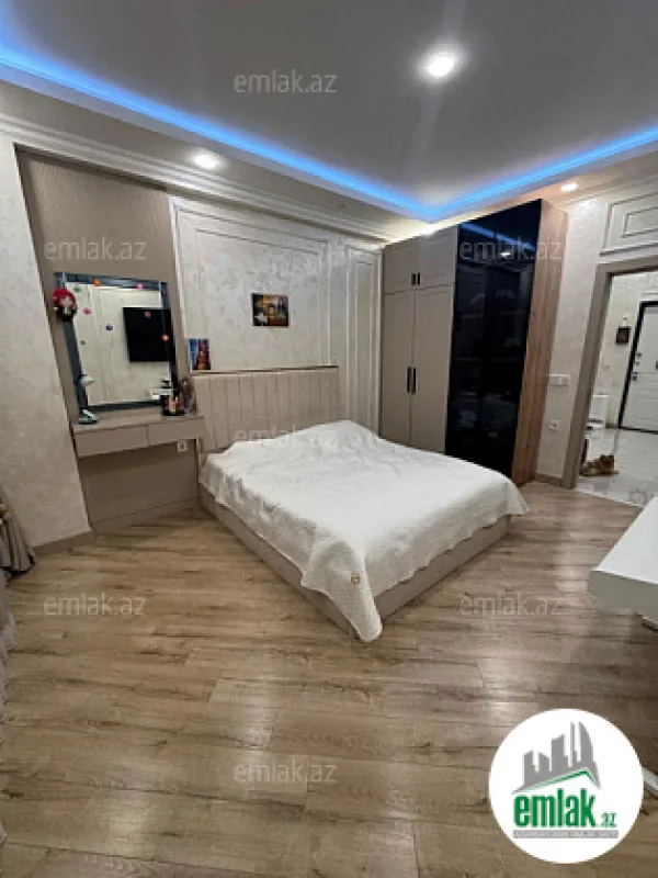 Satılır 2 otaqlı yeni tikili 87 m²
