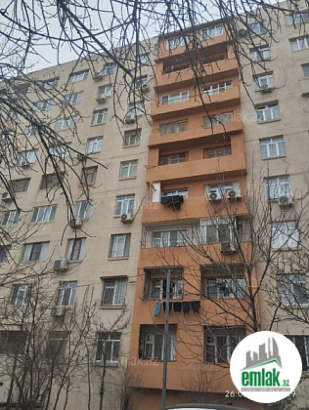 Satılır 5 otaqlı köhnə tikili 100 m²