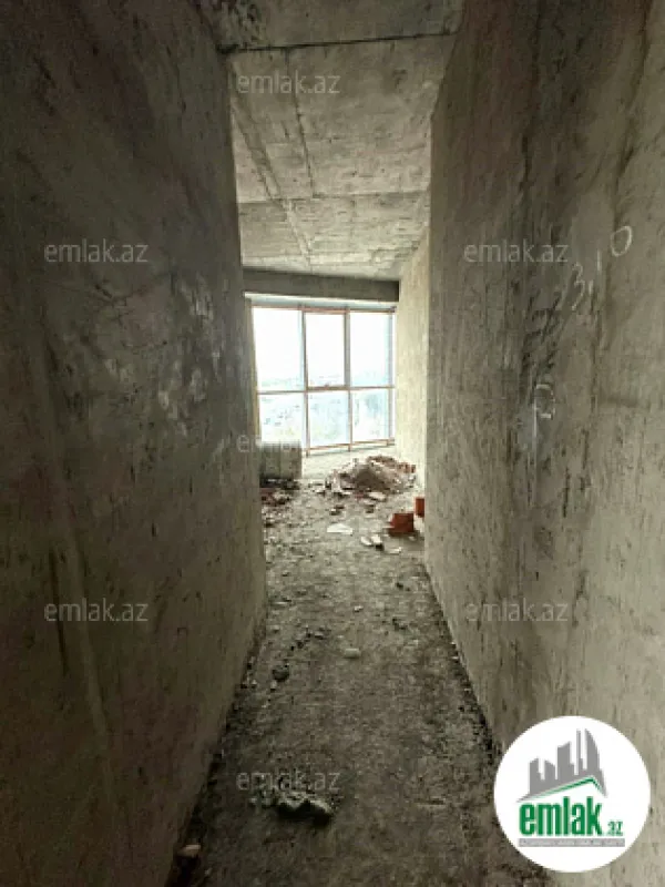 Satılır 4 otaqlı yeni tikili 200 m²