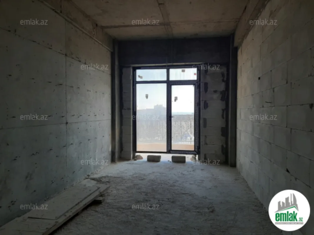 Satılır 3 otaqlı yeni tikili 130 m²