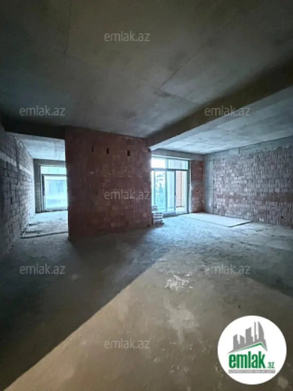 Satılır 2 otaqlı yeni tikili 104 m²