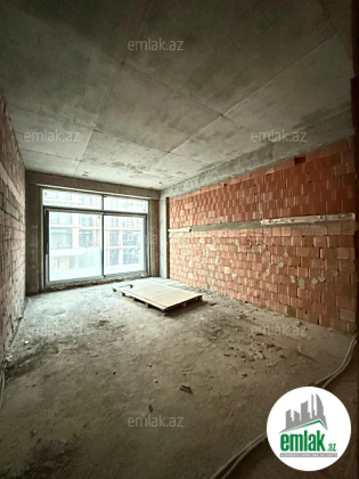 Satılır 2 otaqlı yeni tikili 104 m²