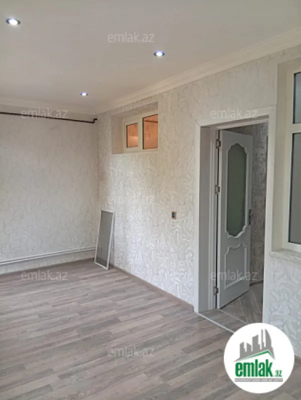Satılır 2 otaqlı köhnə tikili 50 m²