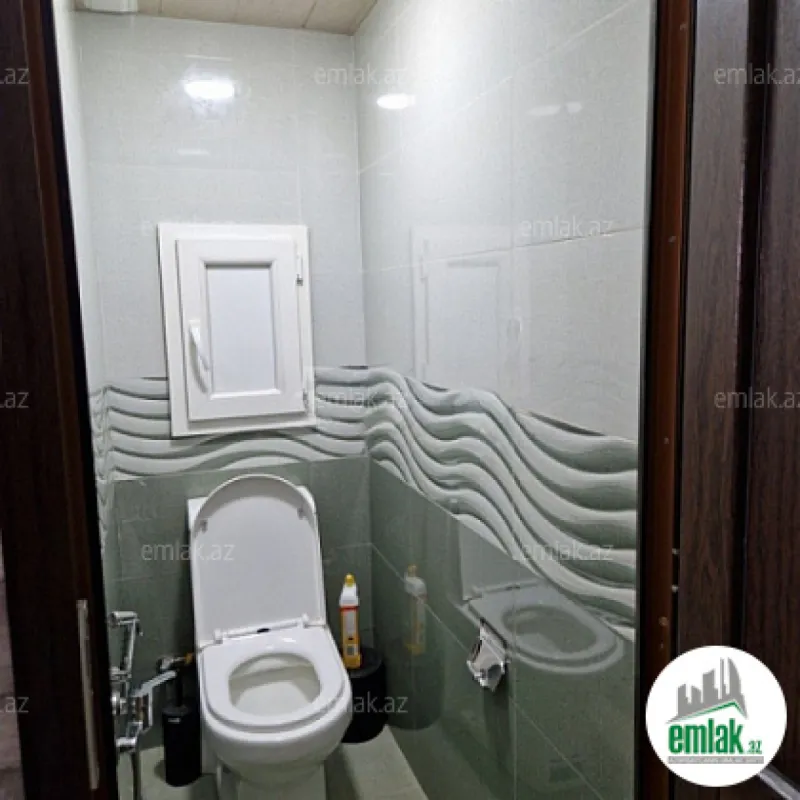 Satılır 3 otaqlı köhnə tikili 90 m²