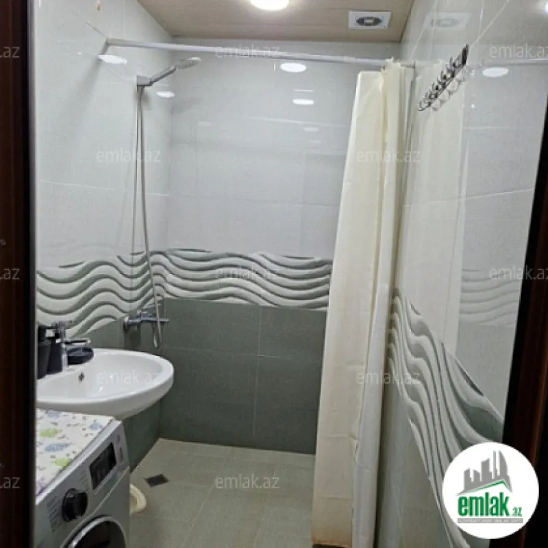 Satılır 3 otaqlı köhnə tikili 90 m²