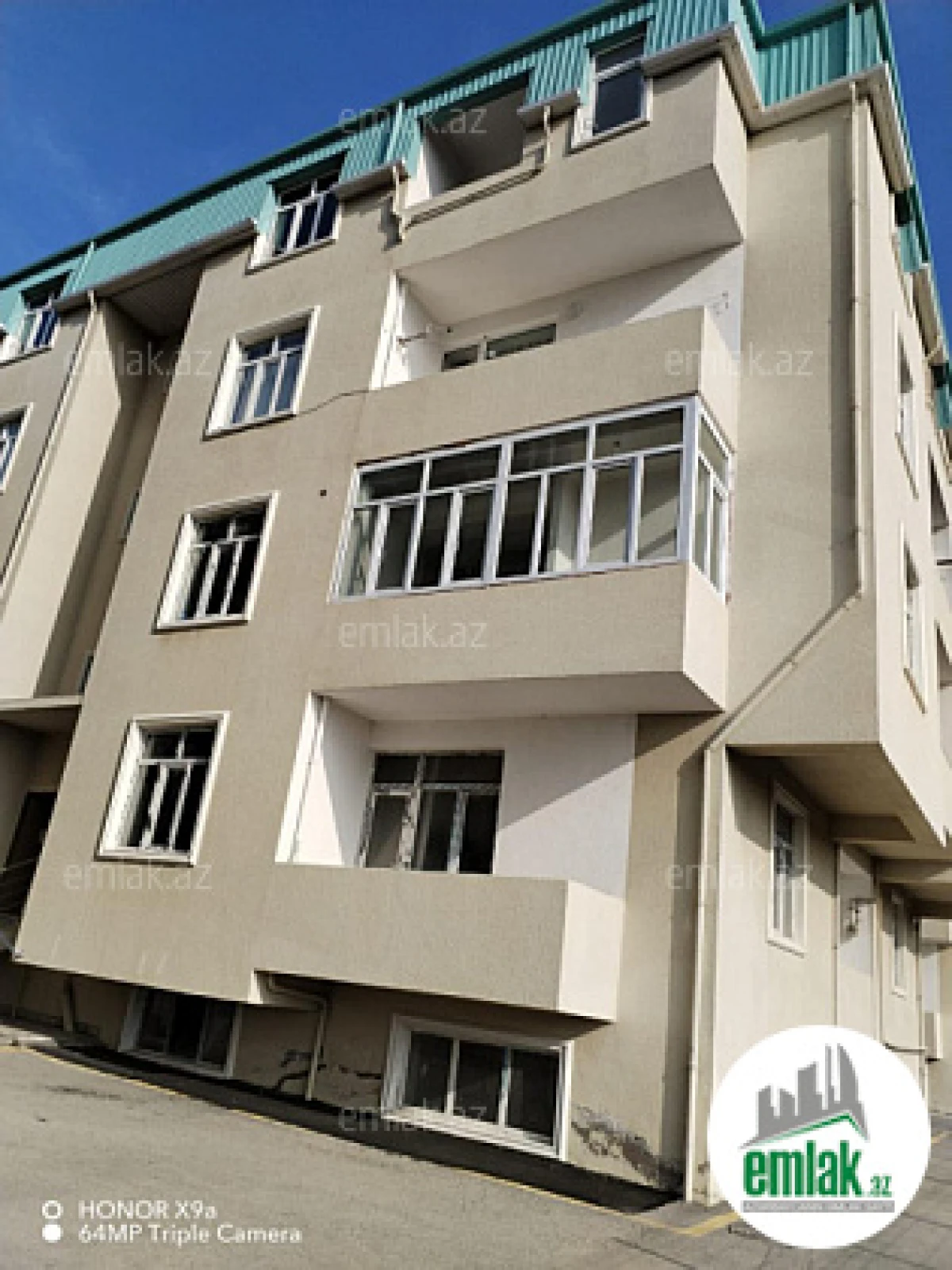 Satılır 2 otaqlı yeni tikili 60 m²