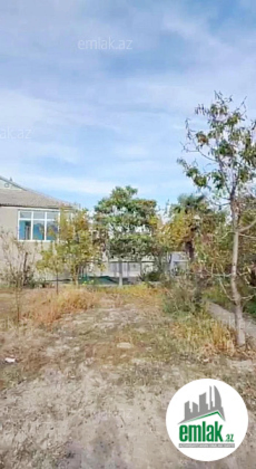 Satılır 8 otaqlı həyət evi 288 m²