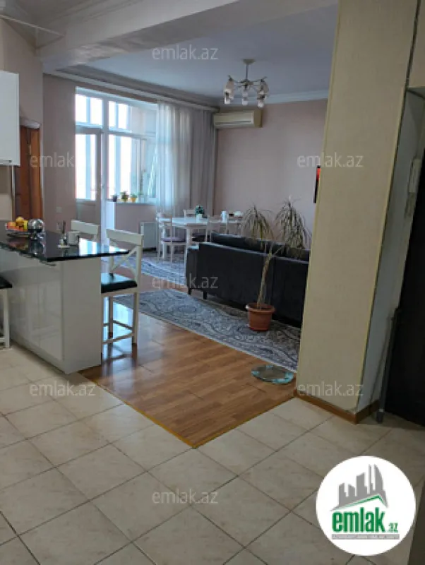 Satılır 2 otaqlı yeni tikili 75 m²