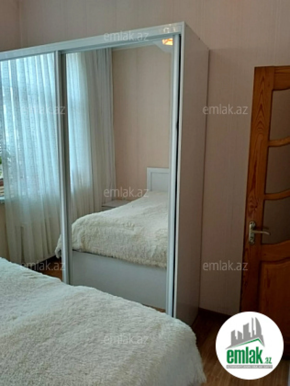 Satılır 2 otaqlı yeni tikili 75 m²