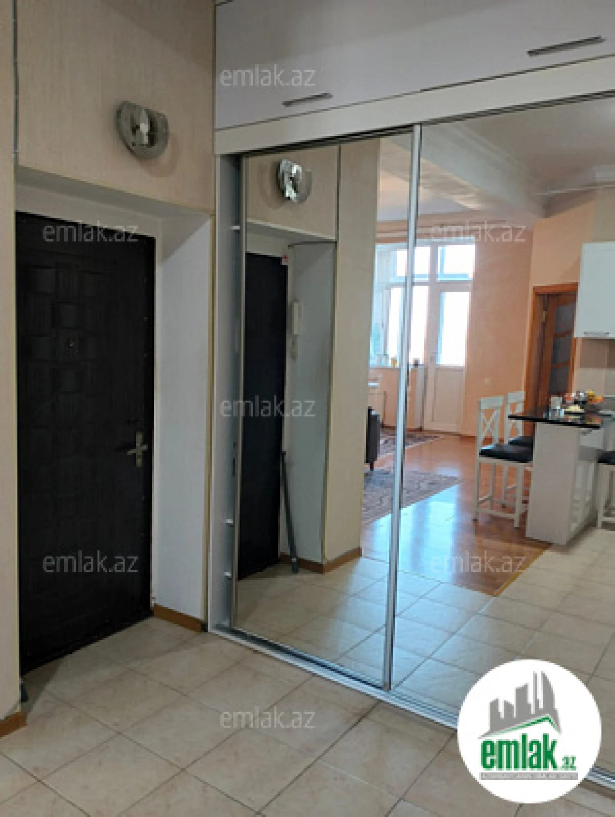 Satılır 2 otaqlı yeni tikili 75 m²