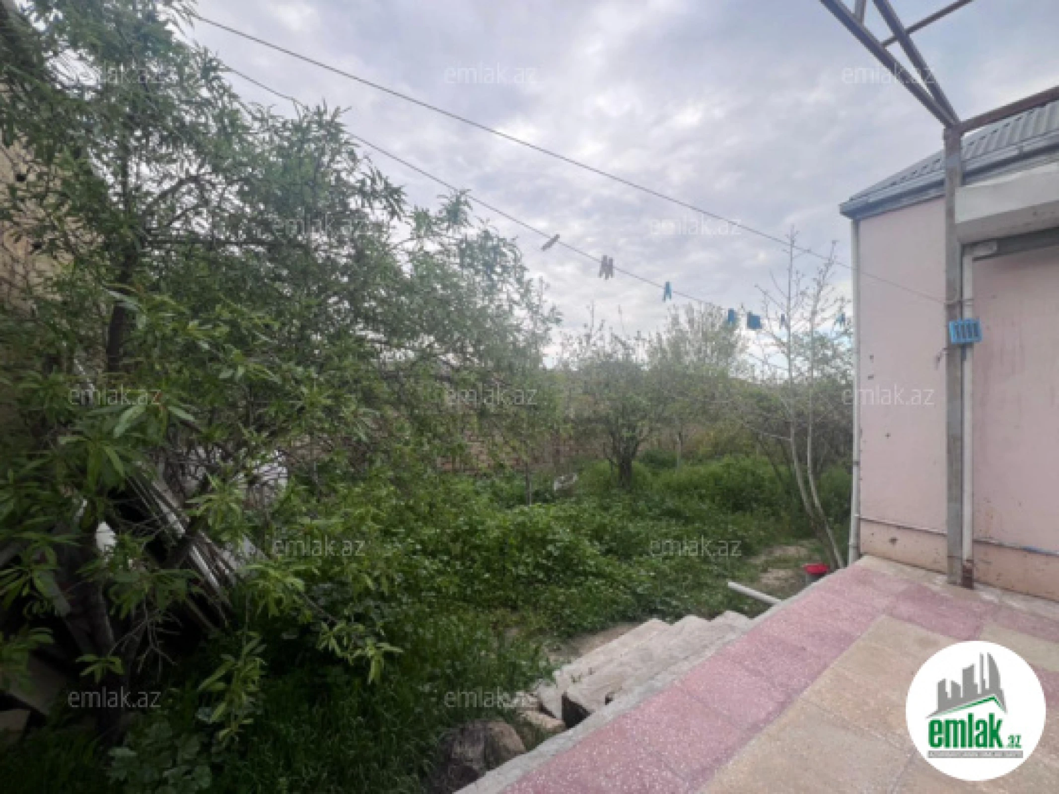 Satılır 4 otaqlı həyət evi 140 m²