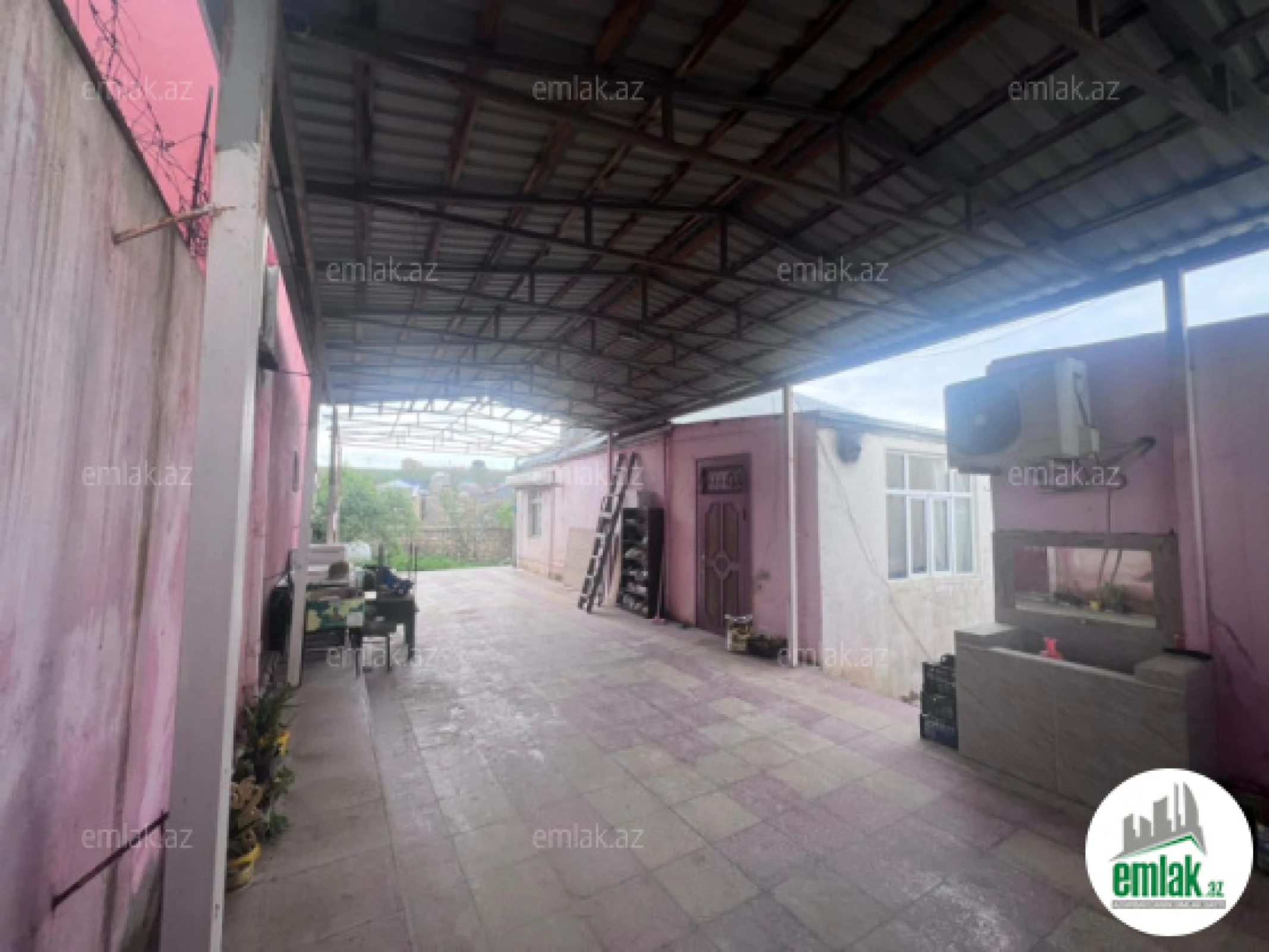 Satılır 4 otaqlı həyət evi 140 m²