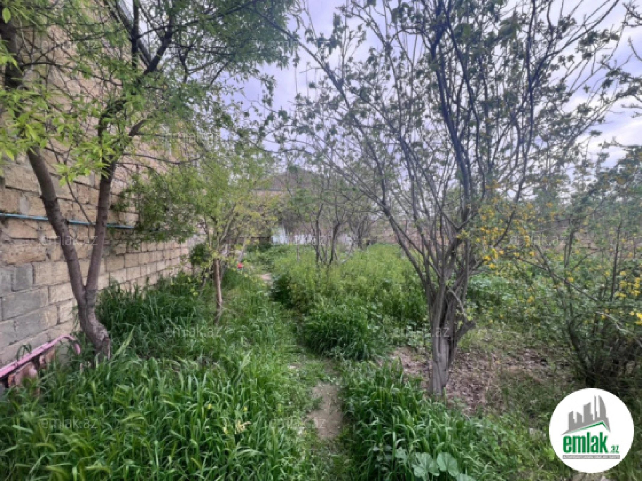 Satılır 4 otaqlı həyət evi 140 m²