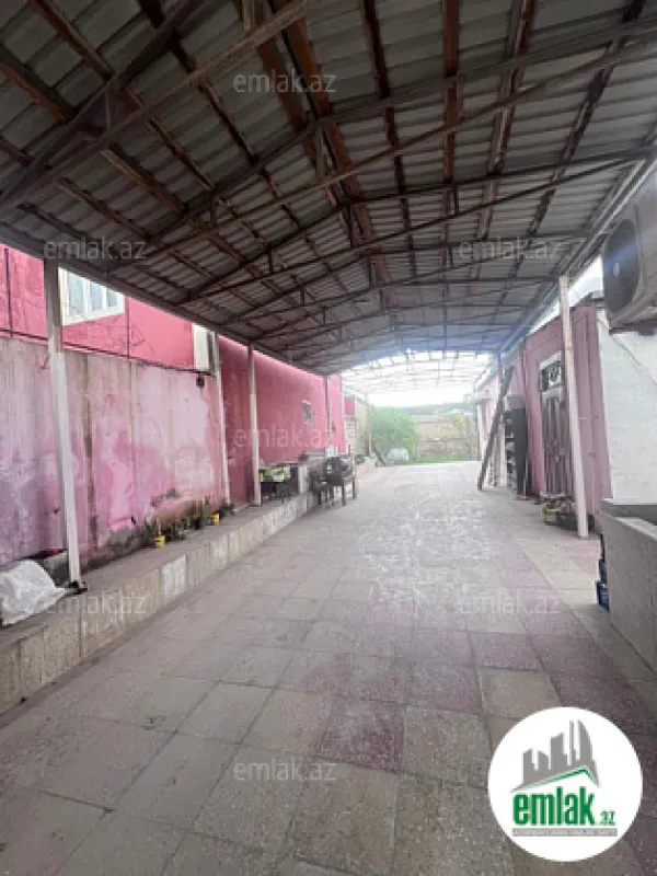 Satılır 4 otaqlı həyət evi 140 m²