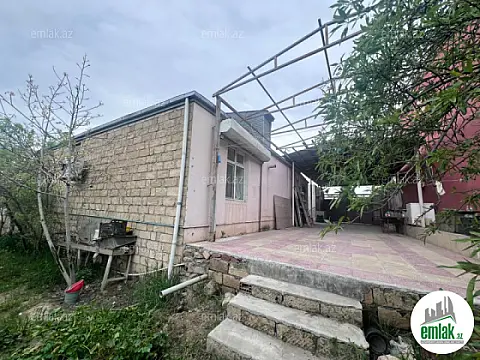 Satılır 4 otaqlı həyət evi 140 m²