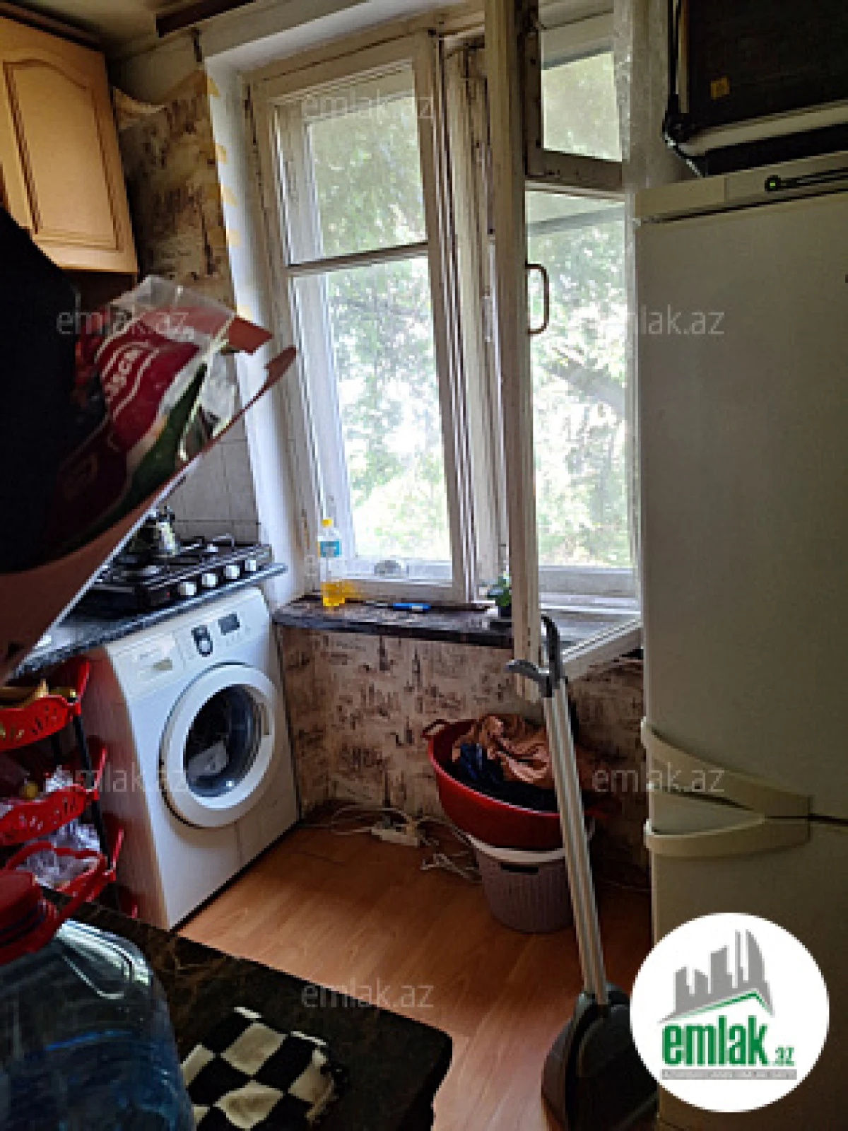 Satılır 2 otaqlı köhnə tikili 55 m²