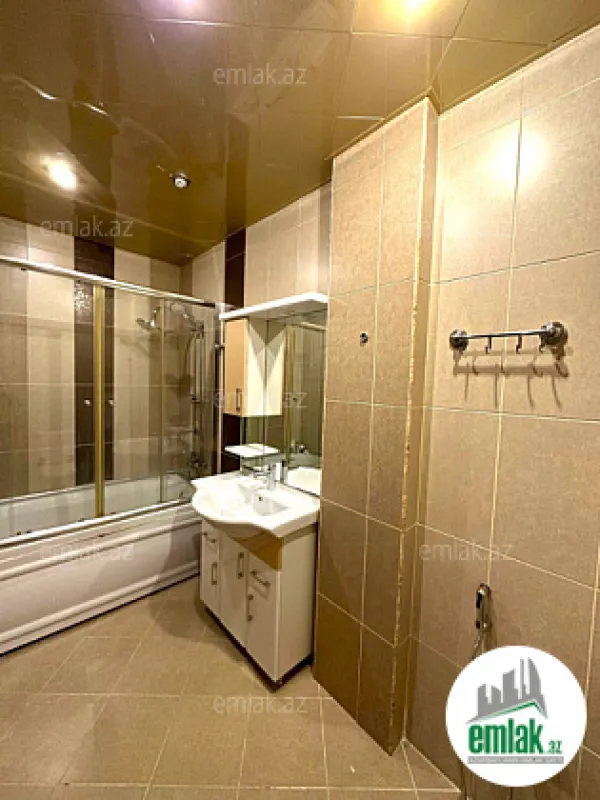 Satılır 2 otaqlı yeni tikili 70 m²