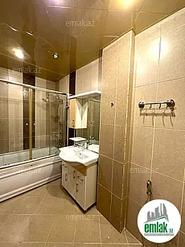 Satılır 2 otaqlı yeni tikili 70 m²