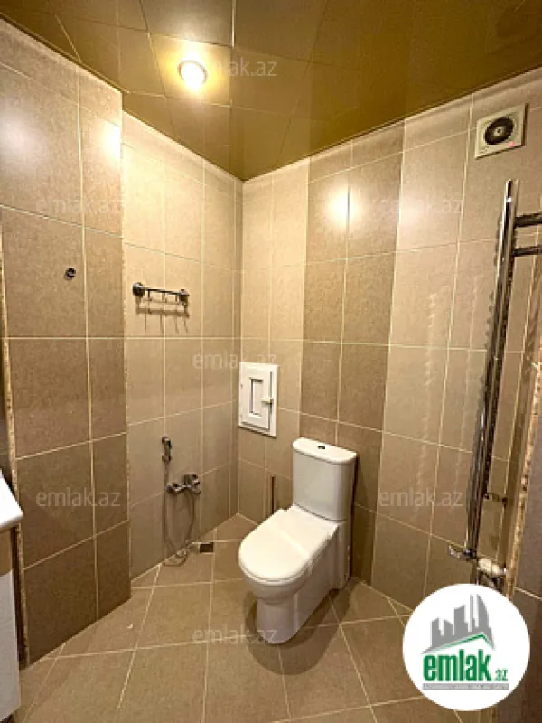 Satılır 2 otaqlı yeni tikili 70 m²
